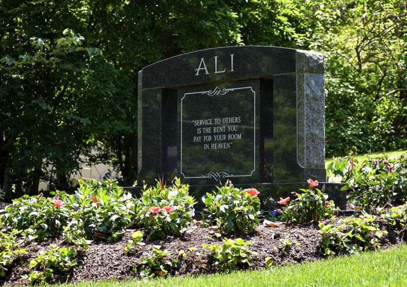 Muhammed Ali Memorial Side Photo